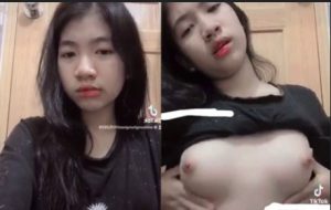 Clip Sex Lê Thi Anh Tuyền Lồn Mới Lớn Non Mơn Mởn
Clip Sex Lê Thi Anh Tuyền đúng gu gái xinh lại dâm: chat sex trên zalo cùng với 1 em gái khác tên là Thảo Đây, ban đầu Lê Thi Anh Tuyền cơi áo thủ dâm trước, em ấy có một kỹ năng ít ai làm được là đầu lưỡi chạm được đầu ti, bên kia em Thảo Đây vừa xem vừa móp bím nhoe nhoét nước.
